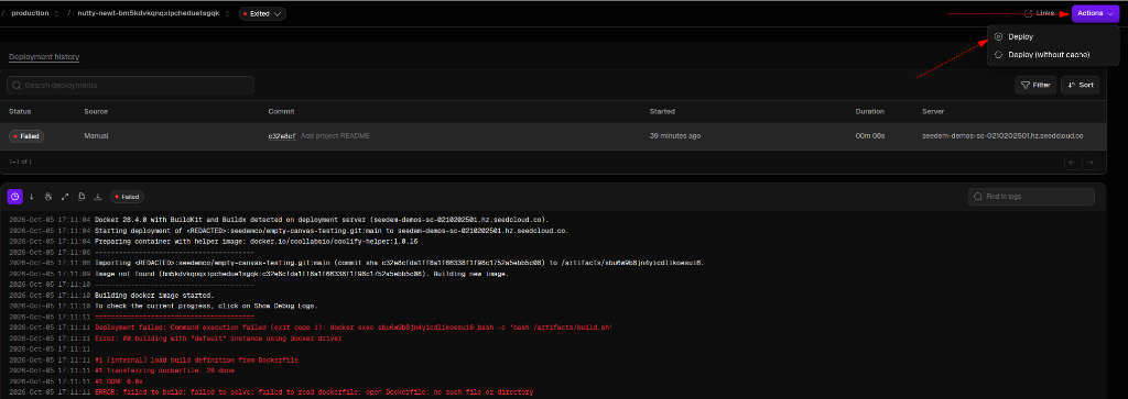 Página de la aplicación en Coolify con el menú "Actions" desplegado mostrando Deploy, el historial de despliegues y el log de un despliegue